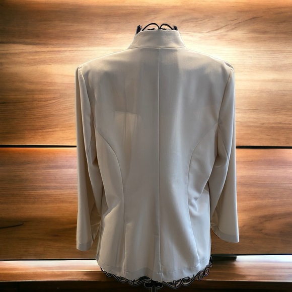 HP LIOR Paris Size Large Blazer Cream Color - Picture 3 of 9